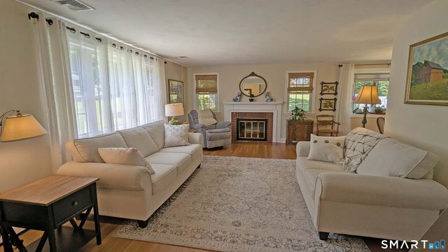 65 Prout Hill Road, Middletown, CT 06457