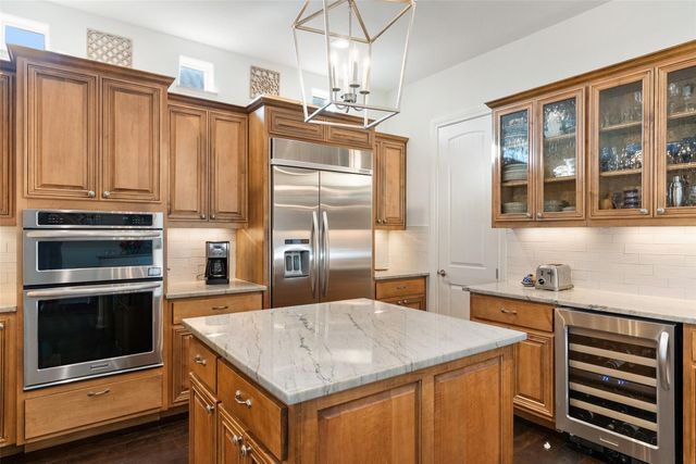 209 Rocky Coast DR, Lakeway, TX 78738