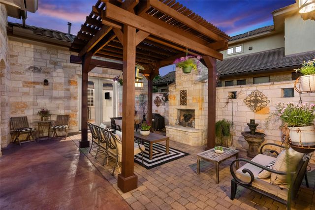 209 Rocky Coast DR, Lakeway, TX 78738