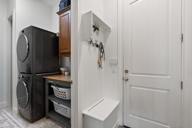 209 Rocky Coast DR, Lakeway, TX 78738