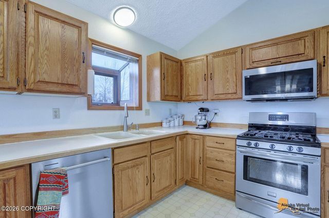 8861 E Lexington Street, Palmer, AK 99645