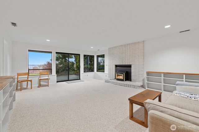 505 S Marine View Way, Federal Way, WA 98003