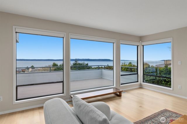505 S Marine View Way, Federal Way, WA 98003
