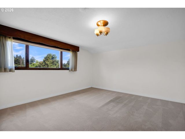 2301 Ne 130TH Ave, Portland, OR 97230
