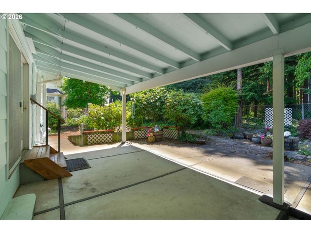 2301 Ne 130TH Ave, Portland, OR 97230