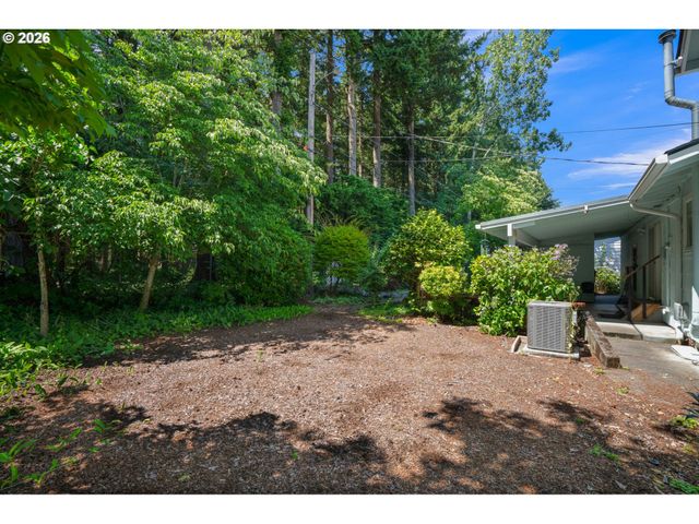 2301 Ne 130TH Ave, Portland, OR 97230