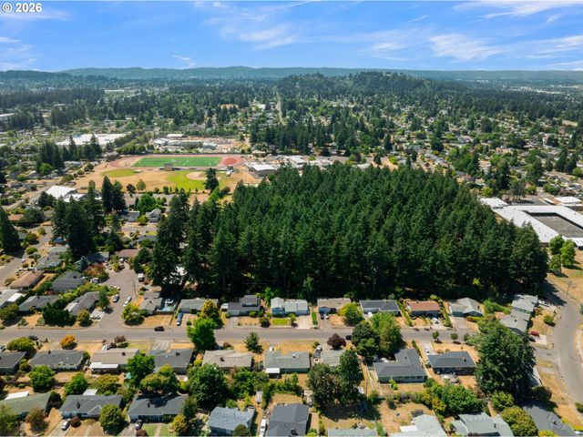 2301 Ne 130TH Ave, Portland, OR 97230