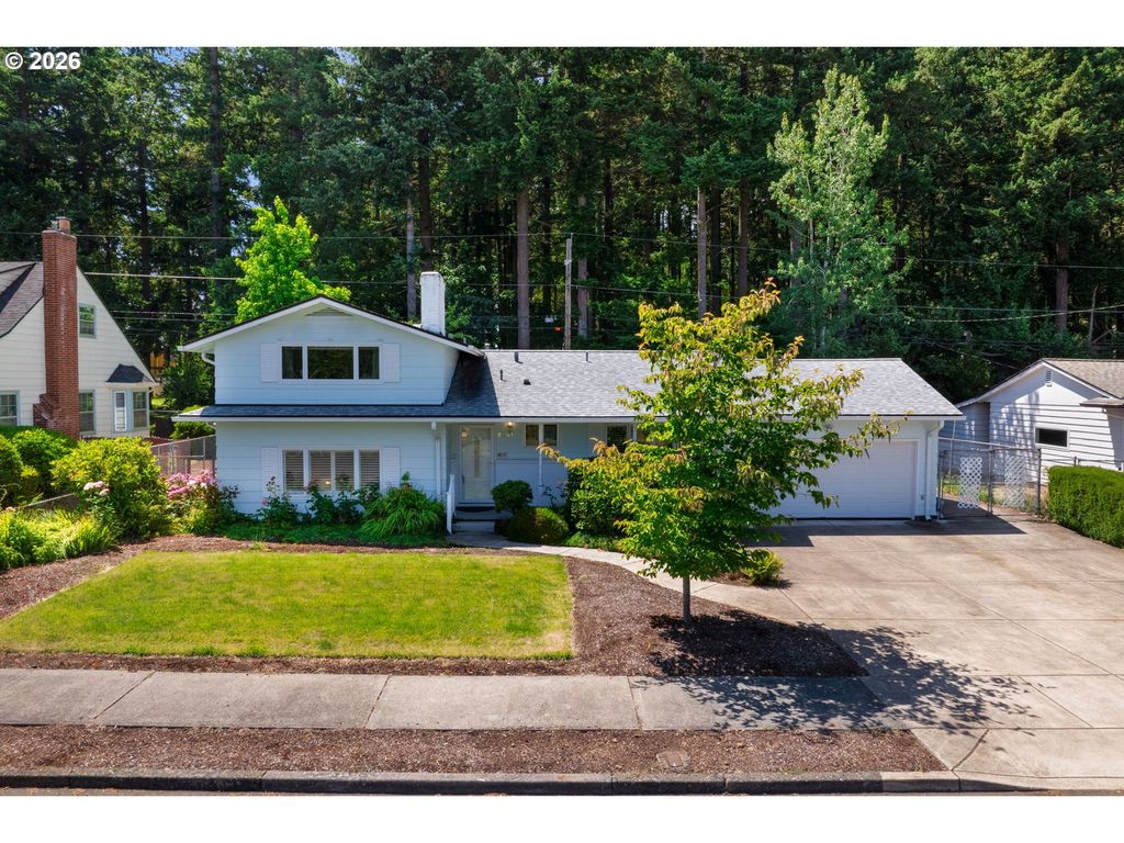 2301 Ne 130TH Ave, Portland, OR 97230