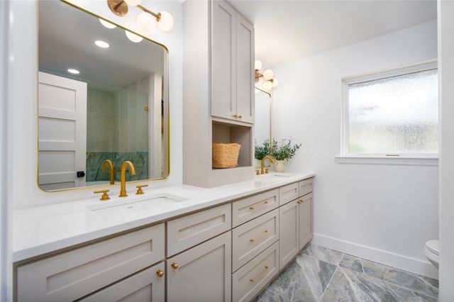 1618 Loree, Dallas, TX 75228