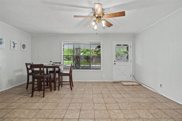 2003 N Main Street, Owasso, OK 74055