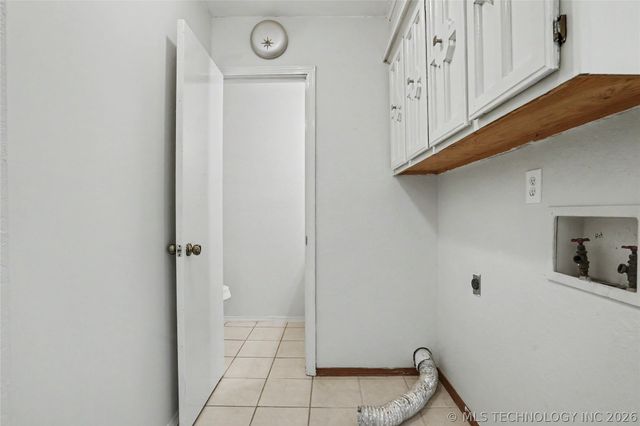2003 N Main Street, Owasso, OK 74055