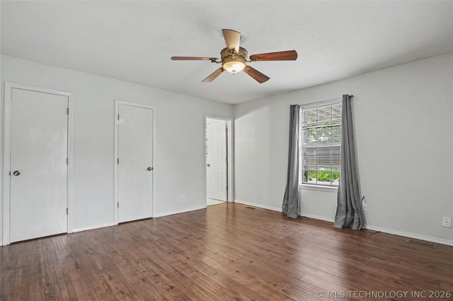 2003 N Main Street, Owasso, OK 74055