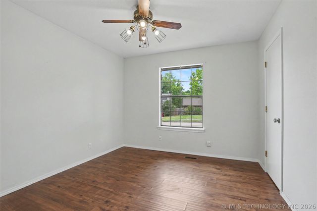 2003 N Main Street, Owasso, OK 74055