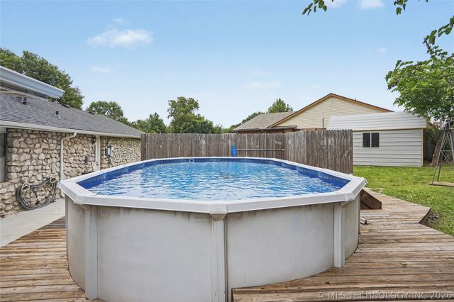 2003 N Main Street, Owasso, OK 74055