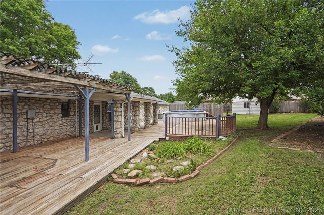 2003 N Main Street, Owasso, OK 74055