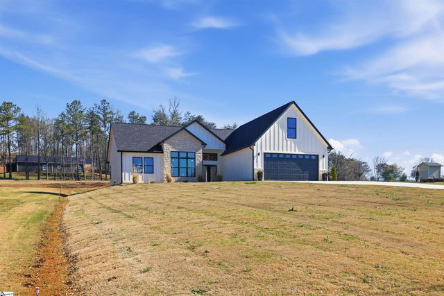 128 Cothran Road, Inman, SC 29349