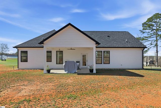 128 Cothran Road, Inman, SC 29349