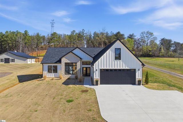128 Cothran Road, Inman, SC 29349