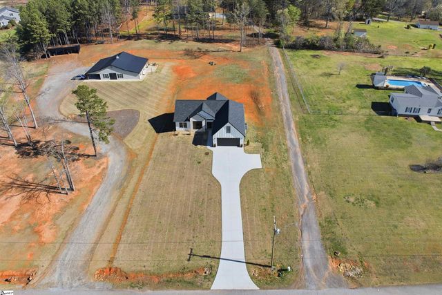 128 Cothran Road, Inman, SC 29349
