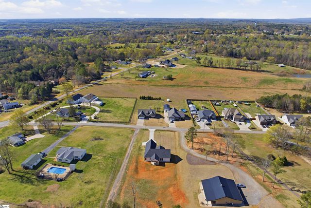 128 Cothran Road, Inman, SC 29349