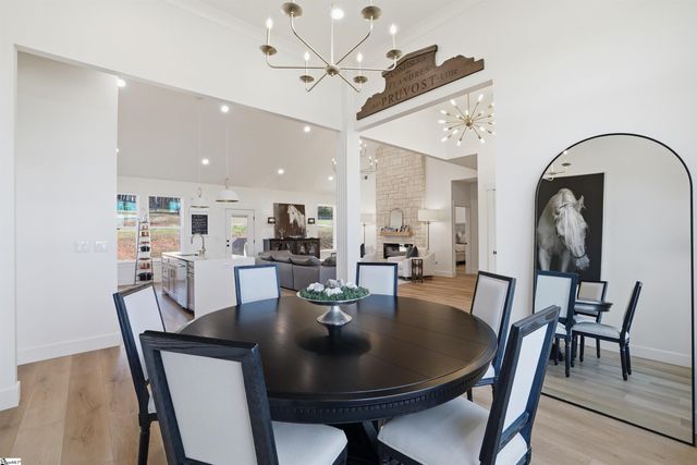 128 Cothran Road, Inman, SC 29349