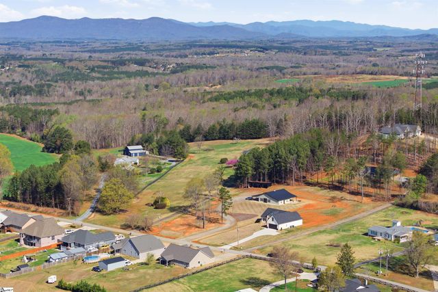 128 Cothran Road, Inman, SC 29349