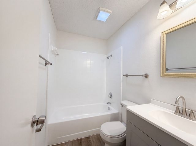 6304 Big Springs Drive, Arlington, TX 76001