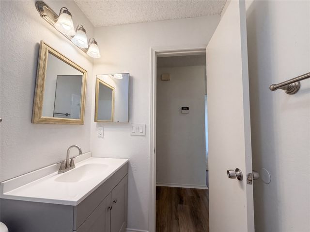 6304 Big Springs Drive, Arlington, TX 76001