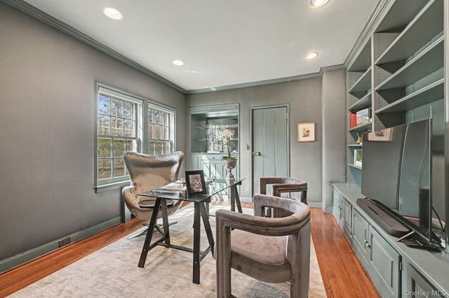 2 Park Drive S, Rye, NY 10580