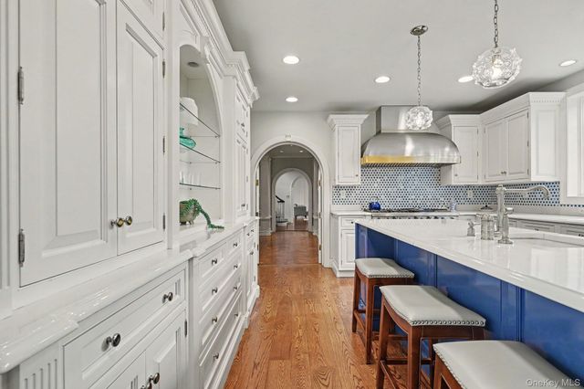 2 Park Drive S, Rye, NY 10580