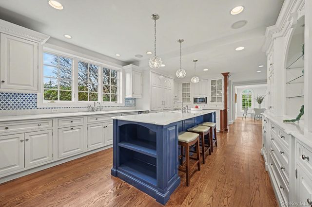 2 Park Drive S, Rye, NY 10580