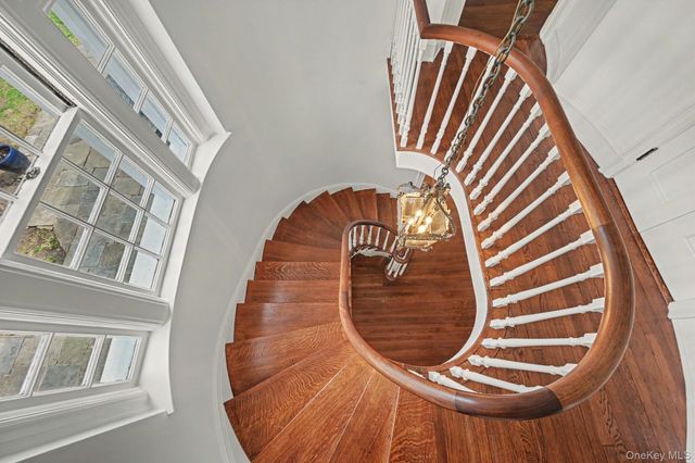 2 Park Drive S, Rye, NY 10580