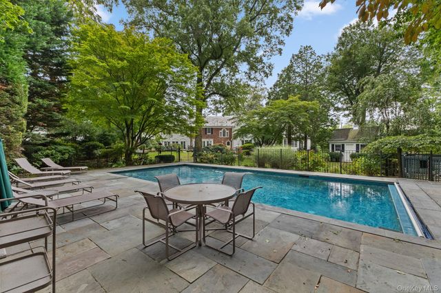 2 Park Drive S, Rye, NY 10580