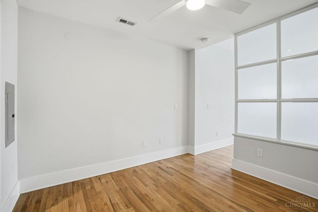 11 E Court Street, Cincinnati, OH 45202