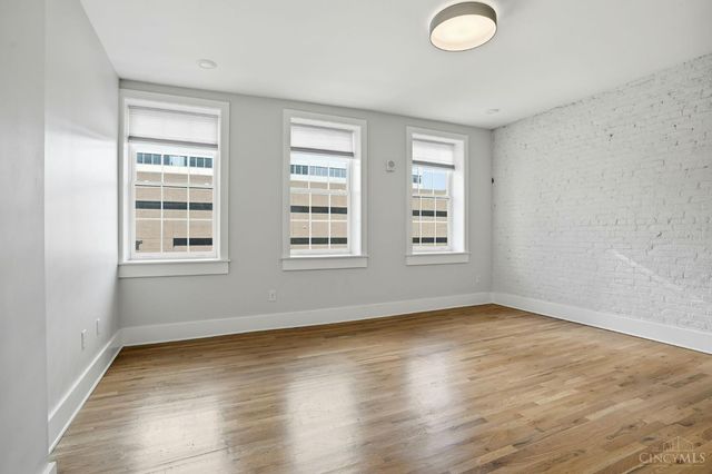 11 E Court Street, Cincinnati, OH 45202