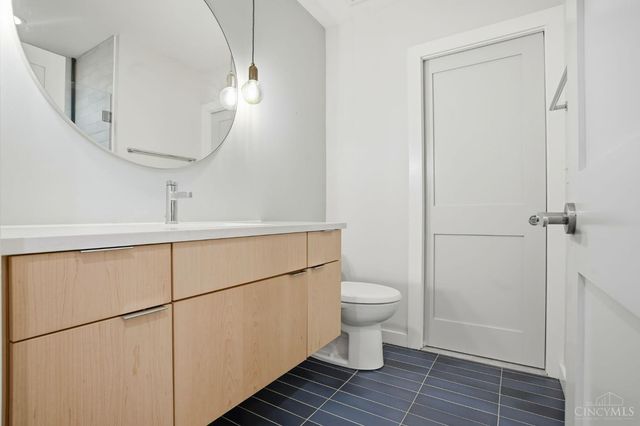 11 E Court Street, Cincinnati, OH 45202