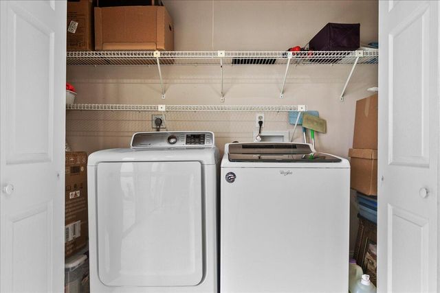 162 Lake Susan Lane, West Palm Beach, FL 33411