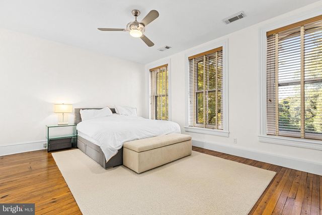 1405 31ST ST NW, Washington, DC 20007