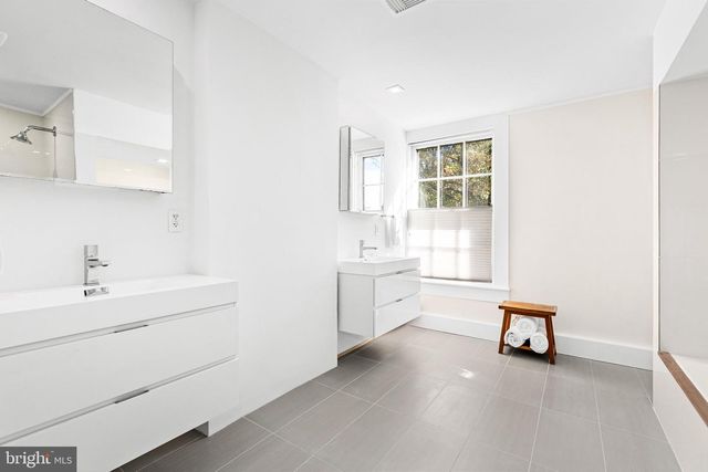 1405 31ST ST NW, Washington, DC 20007