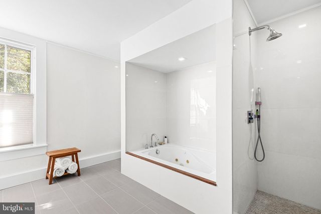 1405 31ST ST NW, Washington, DC 20007