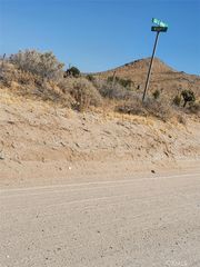 255 W Avenue N, Palmdale, CA 93551