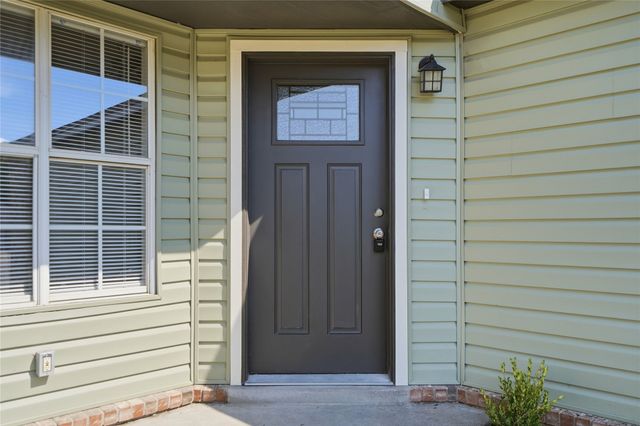 5715 Vancouver Place, Tulsa, OK 74107