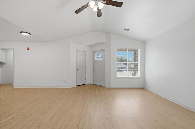 5715 Vancouver Place, Tulsa, OK 74107