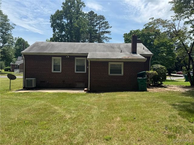 516 Kramer Dr, Highland Springs, VA 23075