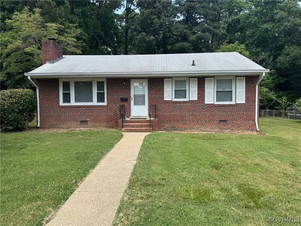 516 Kramer Dr, Highland Springs, VA 23075