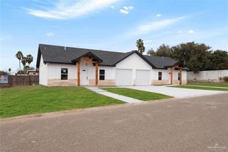 601 E Allende Avenue, Roma, TX 78584