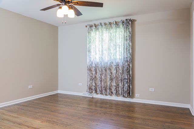 4N211 AVARD Road, West Chicago, IL 60185