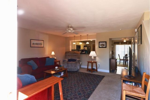 6729 Village Green DR, Roanoke, VA 24019