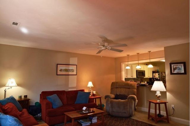 6729 Village Green DR, Roanoke, VA 24019