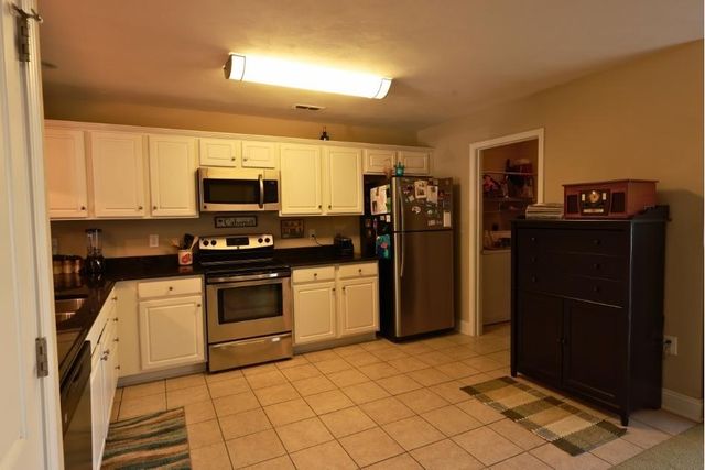 6729 Village Green DR, Roanoke, VA 24019